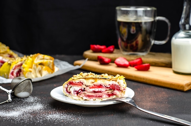 Rollo de queso de fresa casero sin azúcar