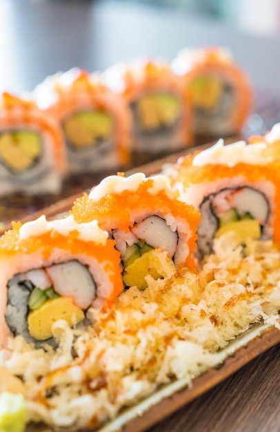 rollo de sushi - comida japonesa