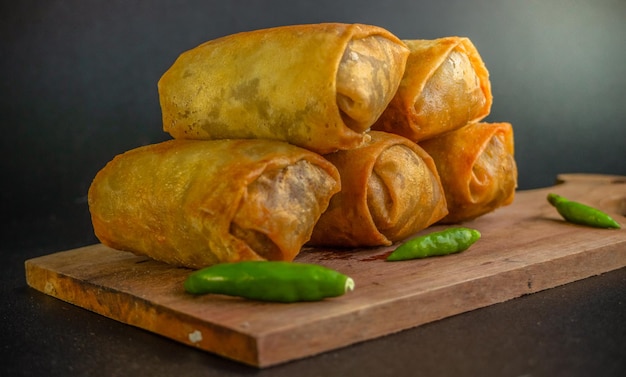 Rollos indonesios, cocina indonesia, Lumpia Semarang o Lunpia,