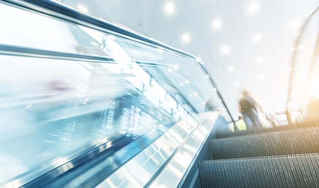 Rolltreppenansicht auf einer Traidmesse