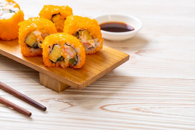 Rolo de sushi maki