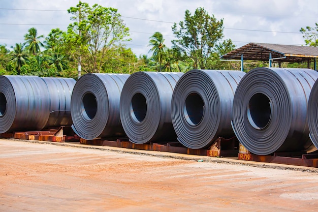 Rolos de chapas de aço carbono fora da fábrica