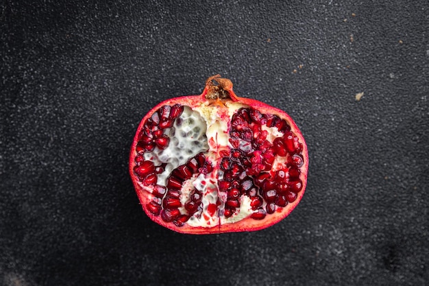 romã fruta fresca baga vermelha doce refeição saudável comida lanche na mesa cópia espaço comida