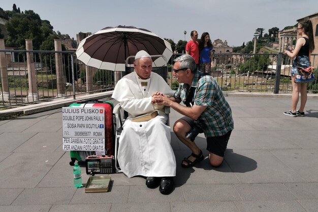 Foto roma italia 15 de junho de 2019 papa joão paulo ii parecido