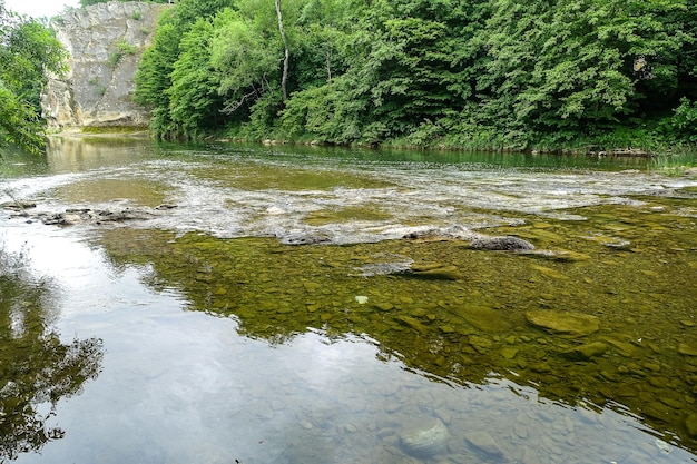 Rooster Scallop rock no parque resort Dante's Gorge Hot Spring Russia 2021