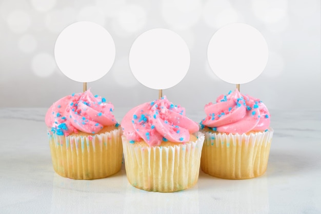 Foto rosa cupcake topper mockup ostern urlaub geburtstag baby-dusche inspiriert
