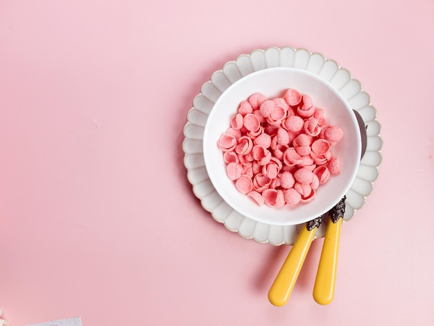 Rosa Müsli mit Erdbeergeschmack