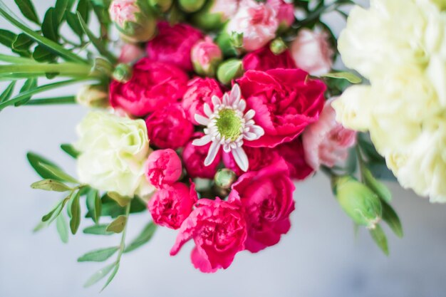 Rosenstrauß-Dekor-Hochzeitsurlaub und Blumengarten-Stil-Konzept