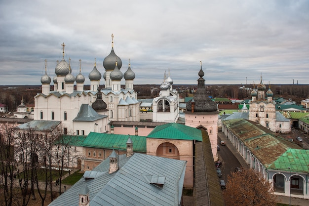 Rostov, Rusia. Imagen de la antigua ciudad de Rostov. Hermosa casa un