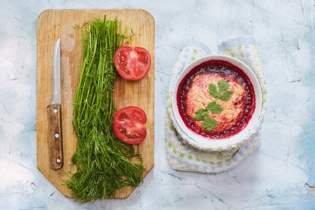 Rote-Bete-Karotten-Suppe mit Feta-Käse