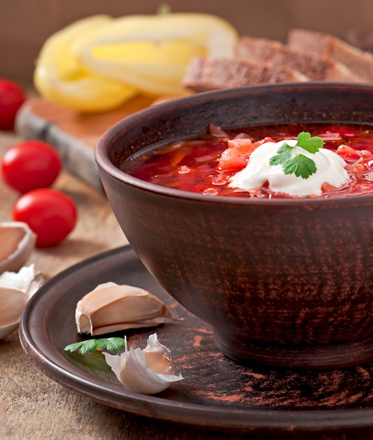 Rote Borschtomatensuppe