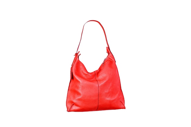 Rote Lederhandtasche auf weißem Hintergrund