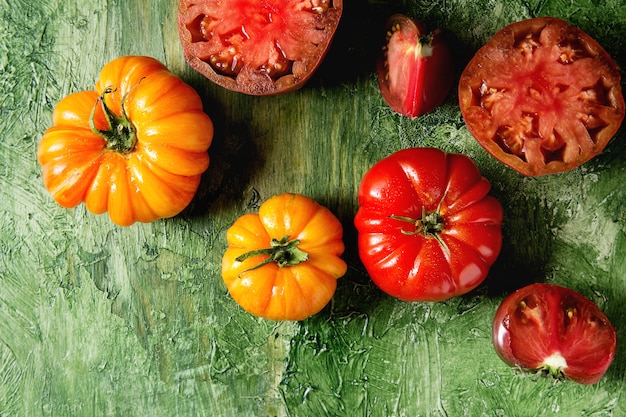 Rote und gelbe Tomaten