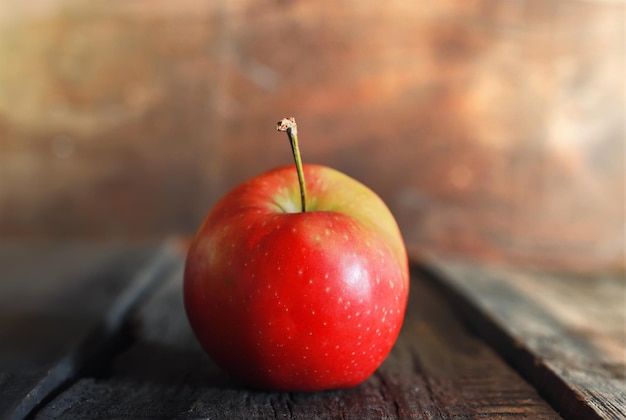 Roter angebissener Apfel