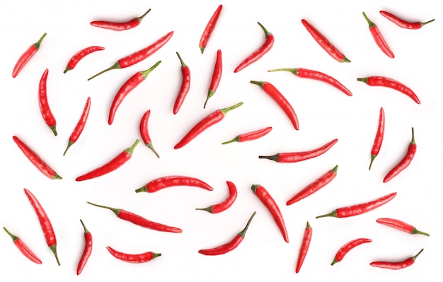 Roter Chilipfeffer lokalisiert auf weißem Hintergrund