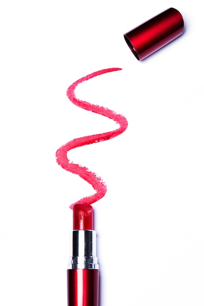 Roter Lippenstift mit Spuren