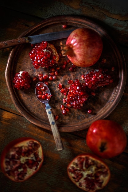 Roter saftiger Granatapfel