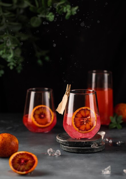 Rotes orange Cocktaillebensmittelfoto