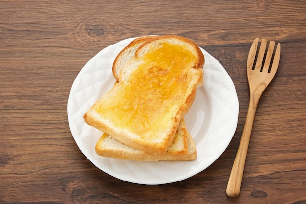 Roti Bakar Selai Srikaya pan de brioche tostado con mermelada de kaya