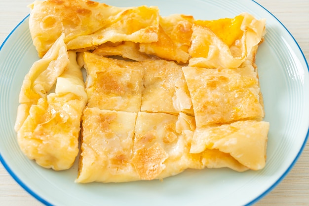 roti frito com ovo e leite condensado