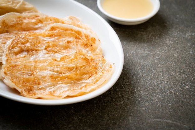 Roti con leche condensada azucarada (postre)