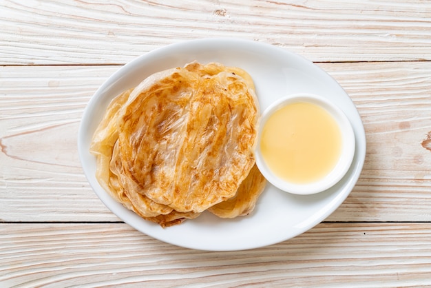 Roti con leche condensada azucarada (postre)