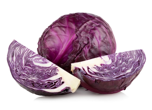 Rotkohl isoliert auf weiß