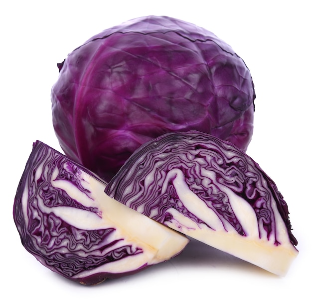 Rotkohl lokalisiert auf weißem Hintergrund