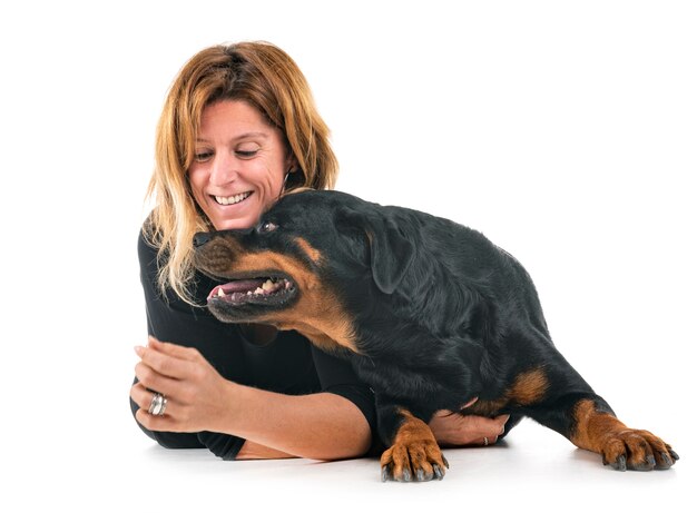 Rottweiler e mulher