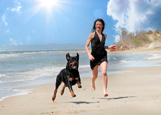 Rottweiler und Frau