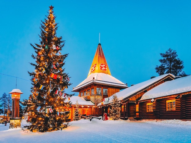 Rovaniemi, Finlândia - 5 de março de 2017: Escritório do Papai Noel na Aldeia do Papai Noel em Rovaniemi, na Lapônia, na Finlândia.