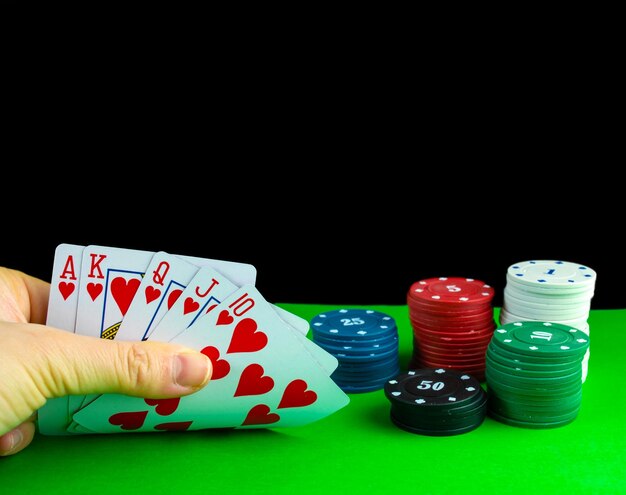 Royal flush de poker na mão