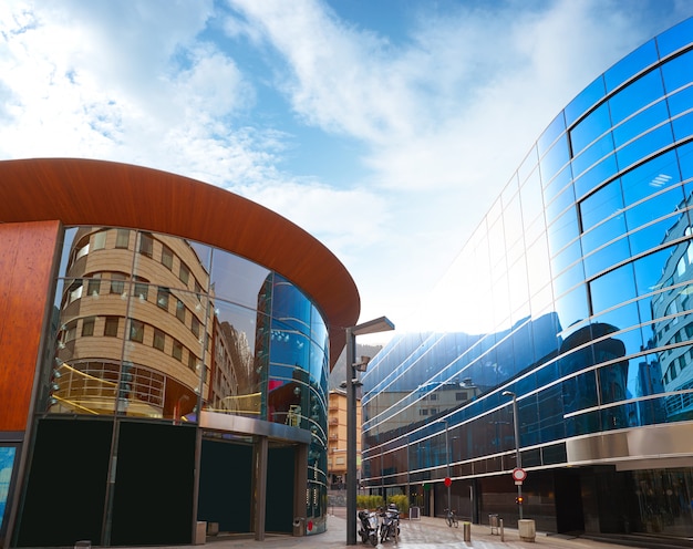 Rua da área comercial de Andorra la Vella