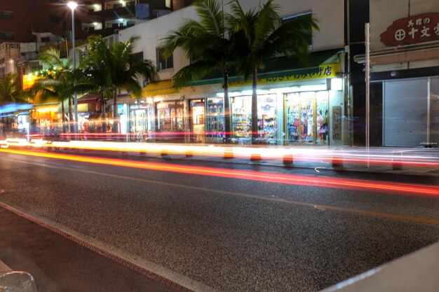 Foto rua da cidade à noite