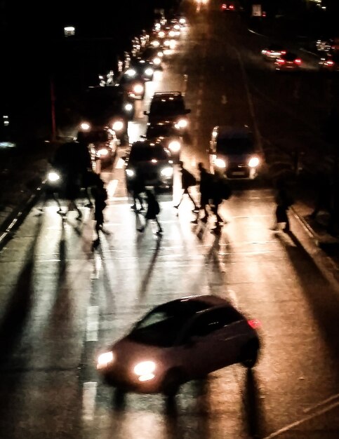 Foto rua da cidade à noite