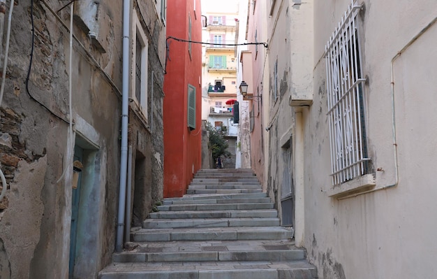 Rua da cidade da Córsega Bastia Córsega ilha França