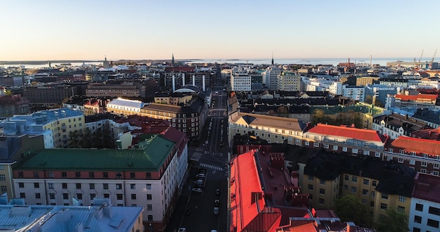 Rua tranquila Fredrikinkatu, em Helsinque