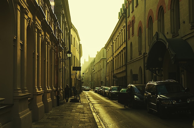 Rua velha de Cracóvia no centro histórico da cidade, imagem vintage retrô