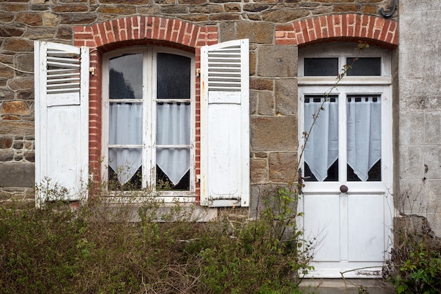 Ruas e fachadas das mais belas aldeias da França - Saint-Suliac