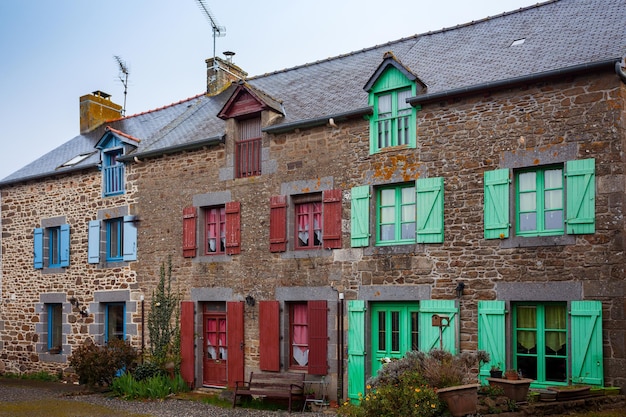 Ruas e fachadas das mais belas aldeias da França - Saint-Suliac