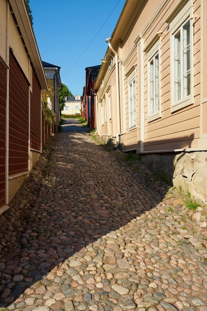 Ruas estreitas da cidade velha de Porvoo Finlândia