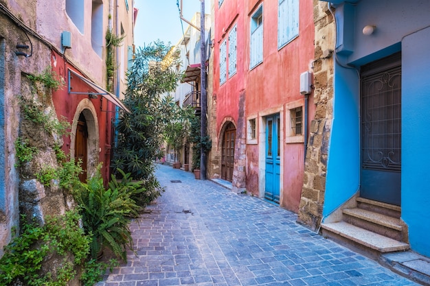 Ruas pitorescas da cidade de chania venetian chania creete greece
