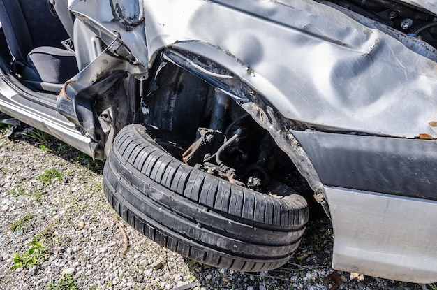 Rueda de accidente de coche