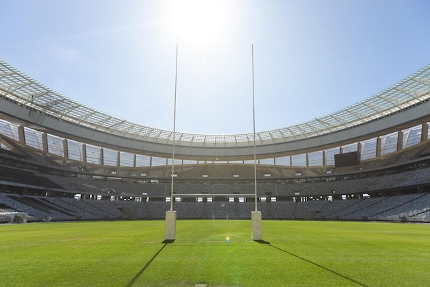 Rugby-Torposten an einem sonnigen Tag im Stadion