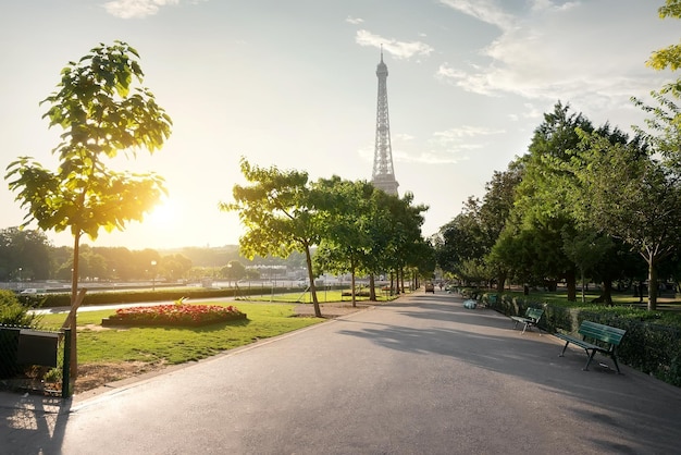 Ruhiger Morgen in den Trocadero-Gärten in Paris, Frankreich