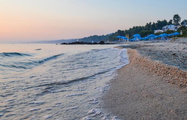 Foto ruhiges meer am frühen morgen griechenland chalkidiki kassandra