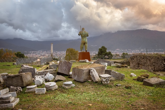 Ruina arqueológica de la antigua ciudad romana de Pompeya