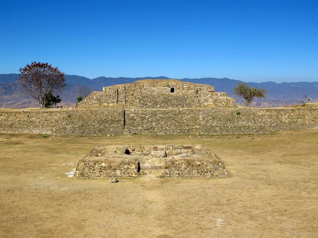 Ruínas antigas de Zapotec Monte Alban México