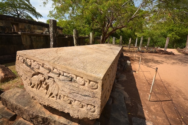 Ruínas antigas em Polonnaruwa Sri Lanka