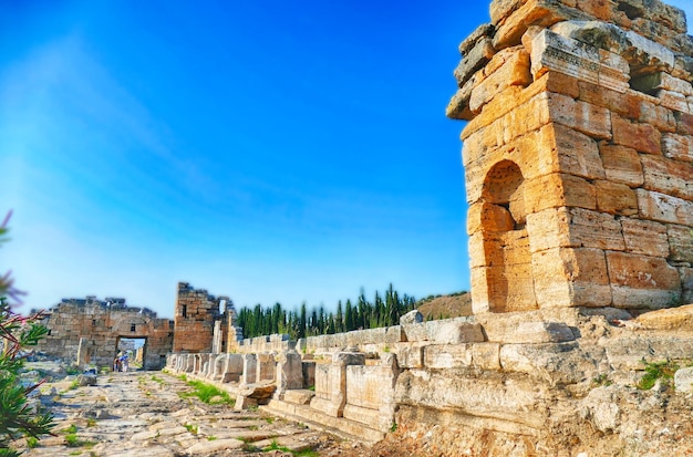 Ruinas de la antigua ciudad griega de Hierápolis en el suroeste de Anatolia Turquía